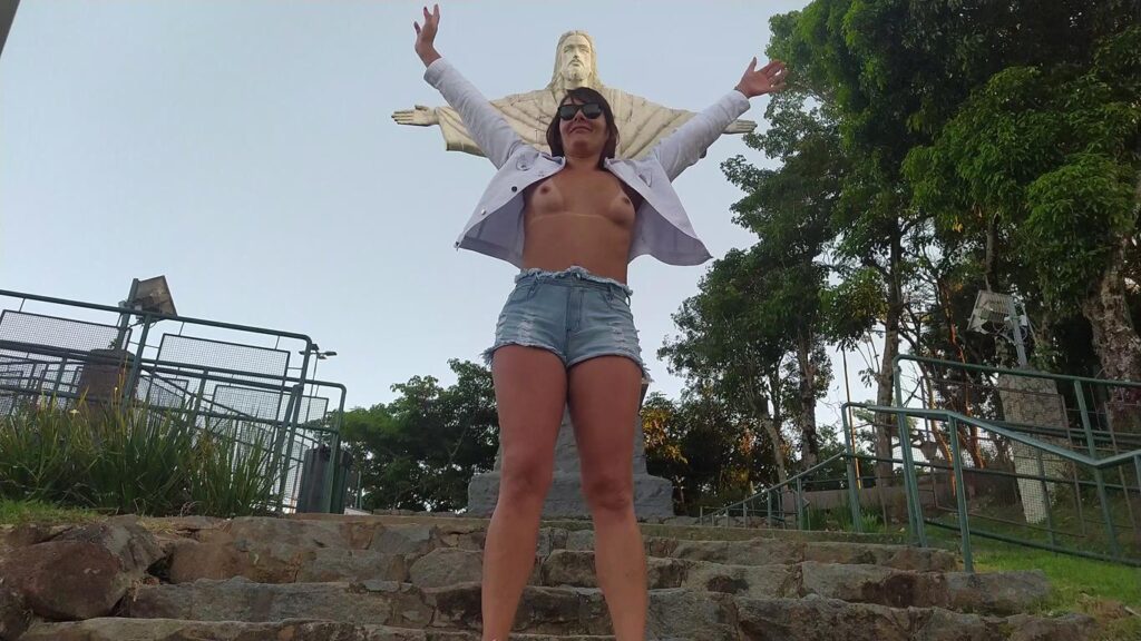 Raquel pelada no cristo redentor