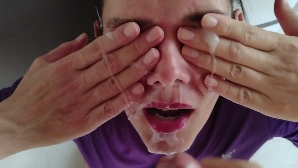 Gozando na cara da puta